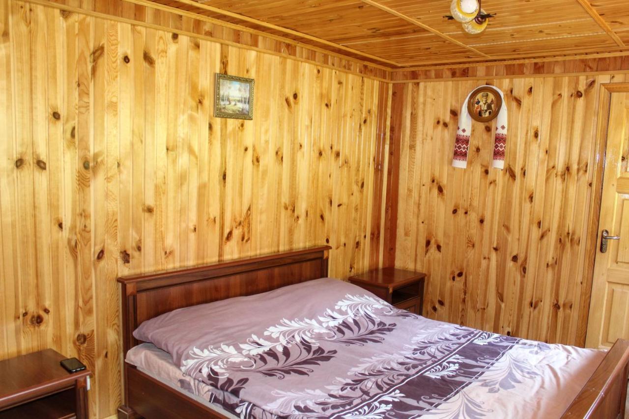 Котедж "Карпатський Краєвид" Yaremche Ngoại thất bức ảnh