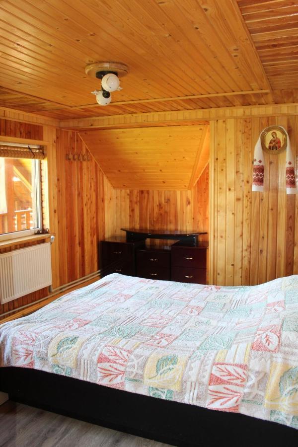 Котедж "Карпатський Краєвид" Yaremche Ngoại thất bức ảnh